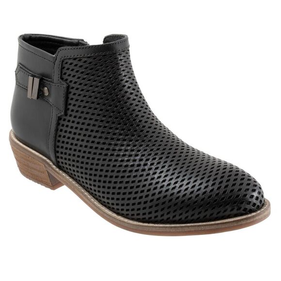 Softwalk Womens Rimini Perf Black Boots (NWT) - Picture 2 of 7